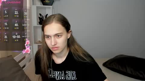 Snapshot of alisa__kelly chatting on September 9, 2025, 1:05 am alisa__kelly online show from September 9, 2025, 1:05 am