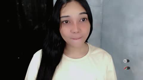 Shanti xhey online show from November 8, 2025, 8:14 am