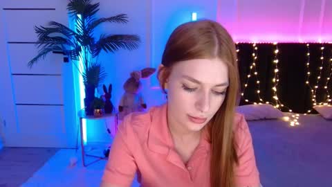 alisa_woood online show from March 9, 2026, 3:49 pm