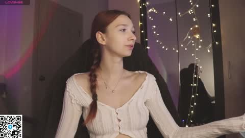 Snapshot of alisaa_01 chatting on January 18, 2025, 3:42 am Alice Fansly Alisa01 online show from January 18, 2025, 3:42 am