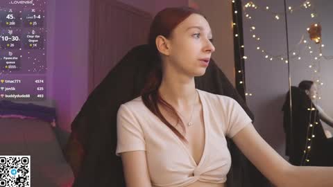 Snapshot of alisaa_01 chatting on January 18, 2025, 6:45 am Alice Fansly Alisa01 online show from January 18, 2025, 6:45 am