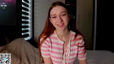 Snapshot of alisaa_01 chatting on November 23, 2025, 3:28 am Alice Fansly Alisa01 online show from November 23, 2025, 3:28 am