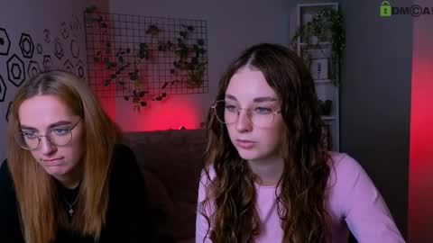 Alisa online show from October 17, 2025, 12:52 pm