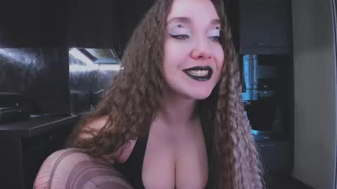 Snapshot of alisaxfox chatting on May 5, 2026, 7:38 am Alisa online show from May 5, 2026, 7:38 am