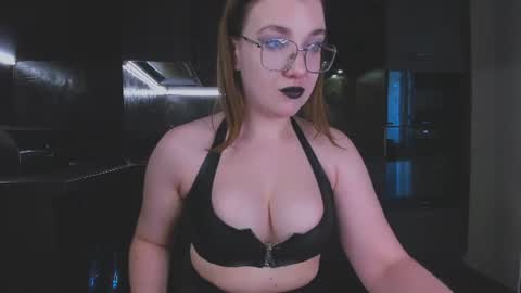 Snapshot of alisaxfox chatting on June 7, 2026, 9:24 am Alisa online show from June 7, 2026, 9:24 am