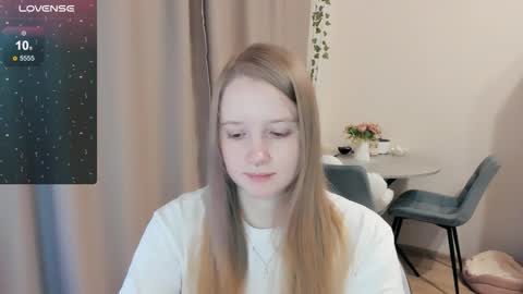 Alya online show from December 17, 2025, 1:06 pm