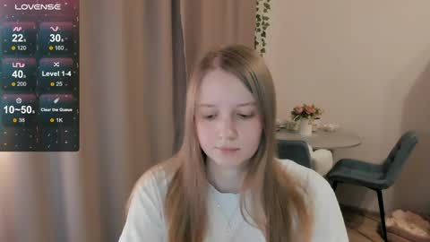 Alya online show from May 17, 2026, 6:04 pm