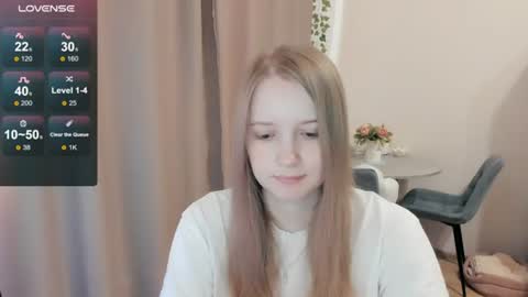 Alya online show from June 25, 2026, 2:54 pm