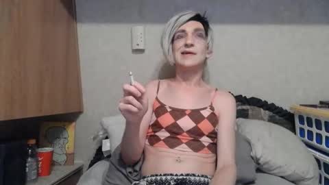 Snapshot of alishaluv chatting on June 3, 2026, 3:31 am Alisha online show from June 3, 2026, 3:31 am