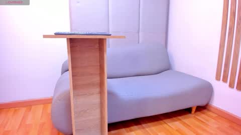 Snapshot of alishapalmer chatting on November 12, 2025, 12:05 pm online show from November 12, 2025, 12:05 pm