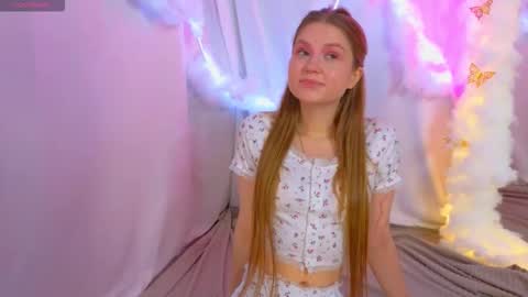 Alisia online show from September 9, 2025, 10:15 am