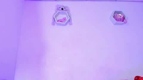 Alisia online show from March 6, 2025, 8:59 pm