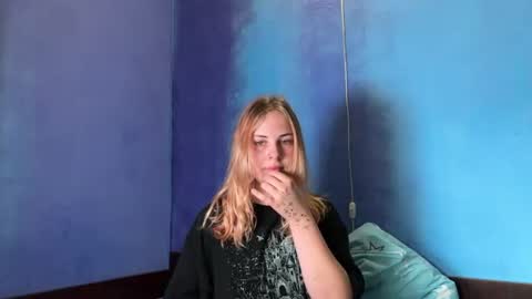 Alisa online show from August 4, 2026, 7:44 am