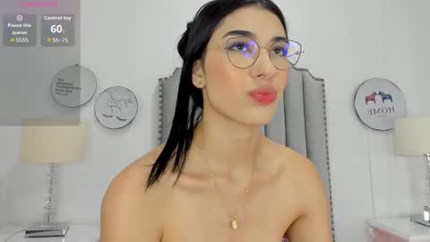 Snapshot of alison_carde05 chatting on January 5, 2026, 7:39 pm Alison online show from January 5, 2026, 7:39 pm