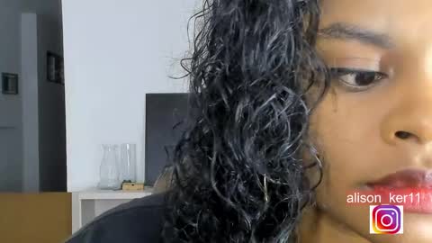 Snapshot of alison_ker chatting on December 12, 2024, 5:31 am Sofias house online show from December 12, 2024, 5:31 am