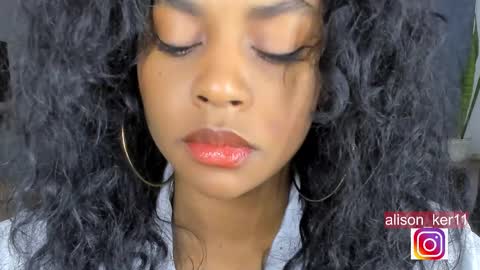 Snapshot of alison_ker chatting on December 24, 2024, 8:11 am Sofias house online show from December 24, 2024, 8:11 am