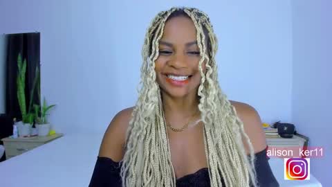 Snapshot of alison_ker chatting on January 16, 2025, 11:15 am Sofias house online show from January 16, 2025, 11:15 am