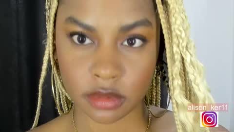 Snapshot of alison_ker chatting on January 19, 2025, 11:12 am Sofias house online show from January 19, 2025, 11:12 am