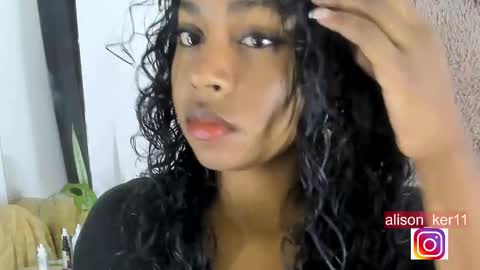 Snapshot of alison_ker chatting on February 8, 2025, 6:43 am Sofias house online show from February 8, 2025, 6:43 am