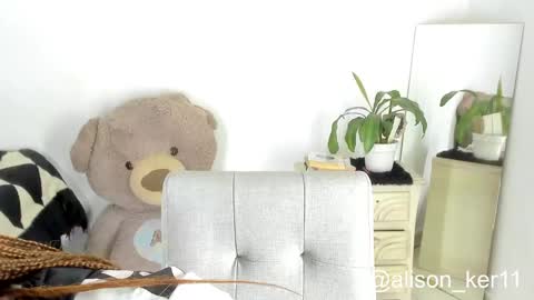 Snapshot of alison_ker chatting on October 1, 2025, 9:59 am Sofias house online show from October 1, 2025, 9:59 am