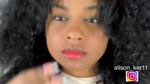 Snapshot of alison_ker chatting on December 17, 2025, 8:31 am Sofias house online show from December 17, 2025, 8:31 am