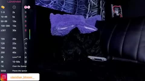 Snapshot of alison_wynter chatting on July 5, 2026, 4:19 am alison_wynter online show from July 5, 2026, 4:19 am
