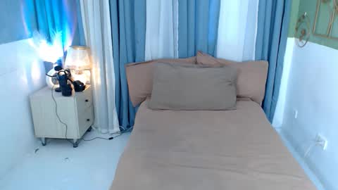 Snapshot of alisonaims chatting on May 30, 2026, 5:59 am hotty online show from May 30, 2026, 5:59 am