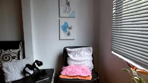 Snapshot of alisonturbay chatting on June 3, 2026, 4:01 pm Alisonturbay online show from June 3, 2026, 4:01 pm