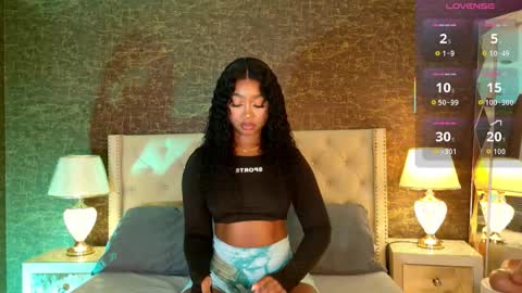 Alison Moon  online show from January 11, 2026, 12:43 pm