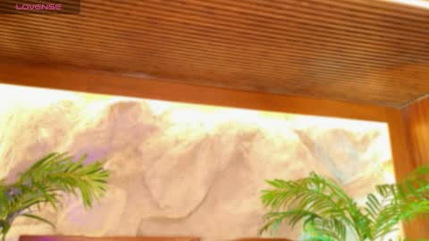Alison Moon  online show from April 29, 2026, 10:16 pm