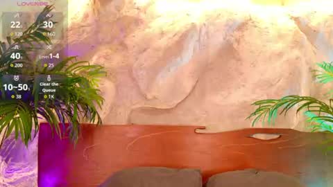 Snapshot of alisoon_moon chatting on June 16, 2026, 10:34 pm Alison Moon online show from June 16, 2026, 10:34 pm