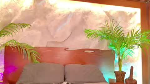 Snapshot of alisoon_moon chatting on July 22, 2026, 10:23 pm Alison Moon online show from July 22, 2026, 10:23 pm