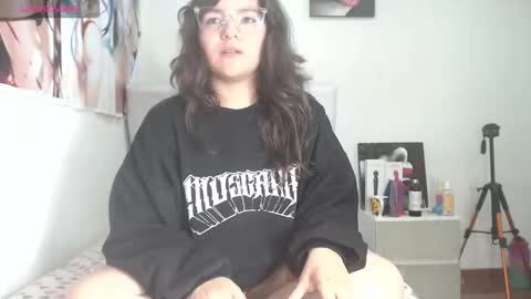 Snapshot of alissa_morrison chatting on June 5, 2026, 6:52 am alissa_morrison online show from June 5, 2026, 6:52 am