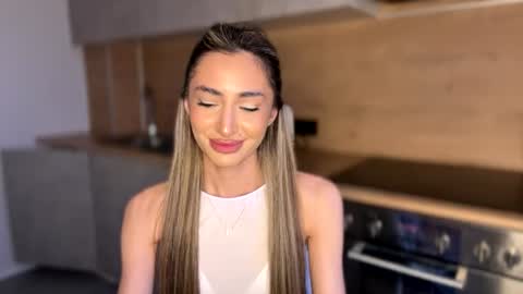 Snapshot of alissadreams chatting on June 12, 2026, 4:17 pm Alissa online show from June 12, 2026, 4:17 pm