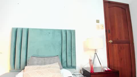 Snapshot of alissanix chatting on January 18, 2025, 5:20 am AlissaNix online show from January 18, 2025, 5:20 am