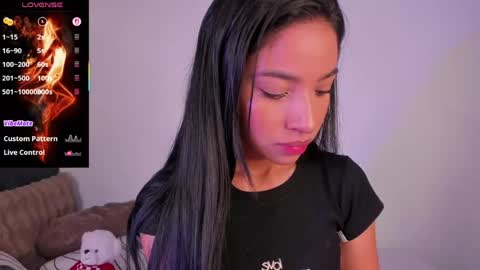Snapshot of alissarose_1 chatting on May 3, 2026, 6:47 pm alissarose_1 online show from May 3, 2026, 6:47 pm
