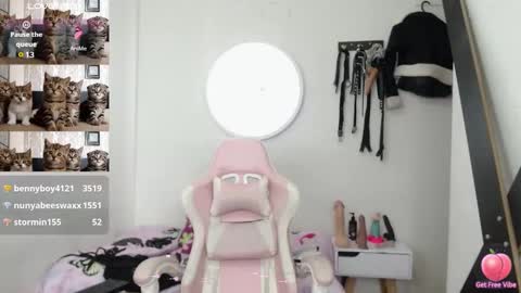 Snapshot of alissia_kent99 chatting on February 6, 2025, 4:58 pm Alissia online show from February 6, 2025, 4:58 pm