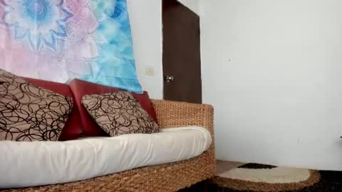 Alisson369  online show from September 21, 2025, 4:41 pm