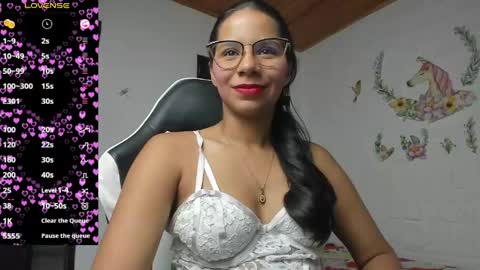 Snapshot of alisson_hoffman05 chatting on June 2, 2026, 8:00 pm Alisson hoffman05 online show from June 2, 2026, 8:00 pm