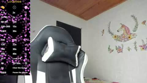 Snapshot of alisson_hoffman05 chatting on June 27, 2026, 4:23 pm Alisson hoffman05 online show from June 27, 2026, 4:23 pm