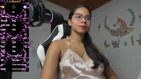 Snapshot of alisson_hoffman05 chatting on August 4, 2026, 6:43 pm Alisson hoffman05 online show from August 4, 2026, 6:43 pm