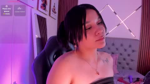 Snapshot of alisson_sanders chatting on May 11, 2026, 4:04 pm Alisson online show from May 11, 2026, 4:04 pm
