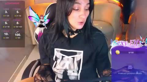 alisson_tx_ online show from June 17, 2026, 7:48 pm