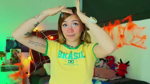 Snapshot of alisson_zafiro chatting on October 25, 2025, 3:36 am Alisson IG alisson zafiro27 online show from October 25, 2025, 3:36 am