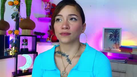Alisson IG alisson zafiro27 online show from May 18, 2026, 3:02 am