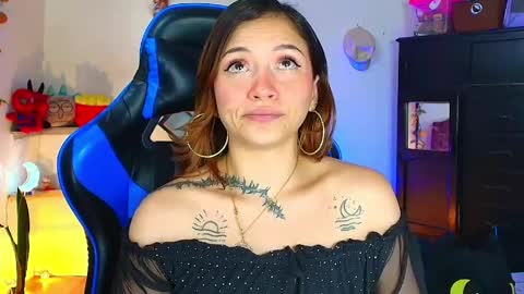 Alisson IG alisson zafiro27 online show from May 31, 2026, 3:04 am