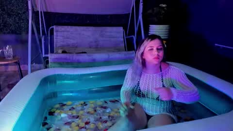 Snapshot of alissonjoneess chatting on October 11, 2025, 12:15 pm Alisson Joness online show from October 11, 2025, 12:15 pm