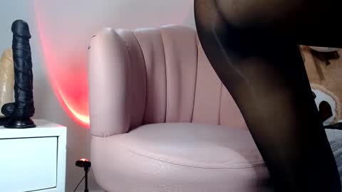 Snapshot of alissonkisses chatting on December 14, 2024, 1:50 am alisson online show from December 14, 2024, 1:50 am