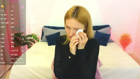 Snapshot of alisssarose chatting on May 5, 2026, 9:34 pm alisssarose online show from May 5, 2026, 9:34 pm
