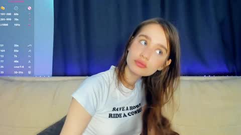 Snapshot of alivialovely chatting on April 24, 2026, 8:28 am Alivia online show from April 24, 2026, 8:28 am